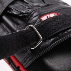 Revgear Curved Focus Mitts -Knockout Shop revgear curved focus mitts 875985